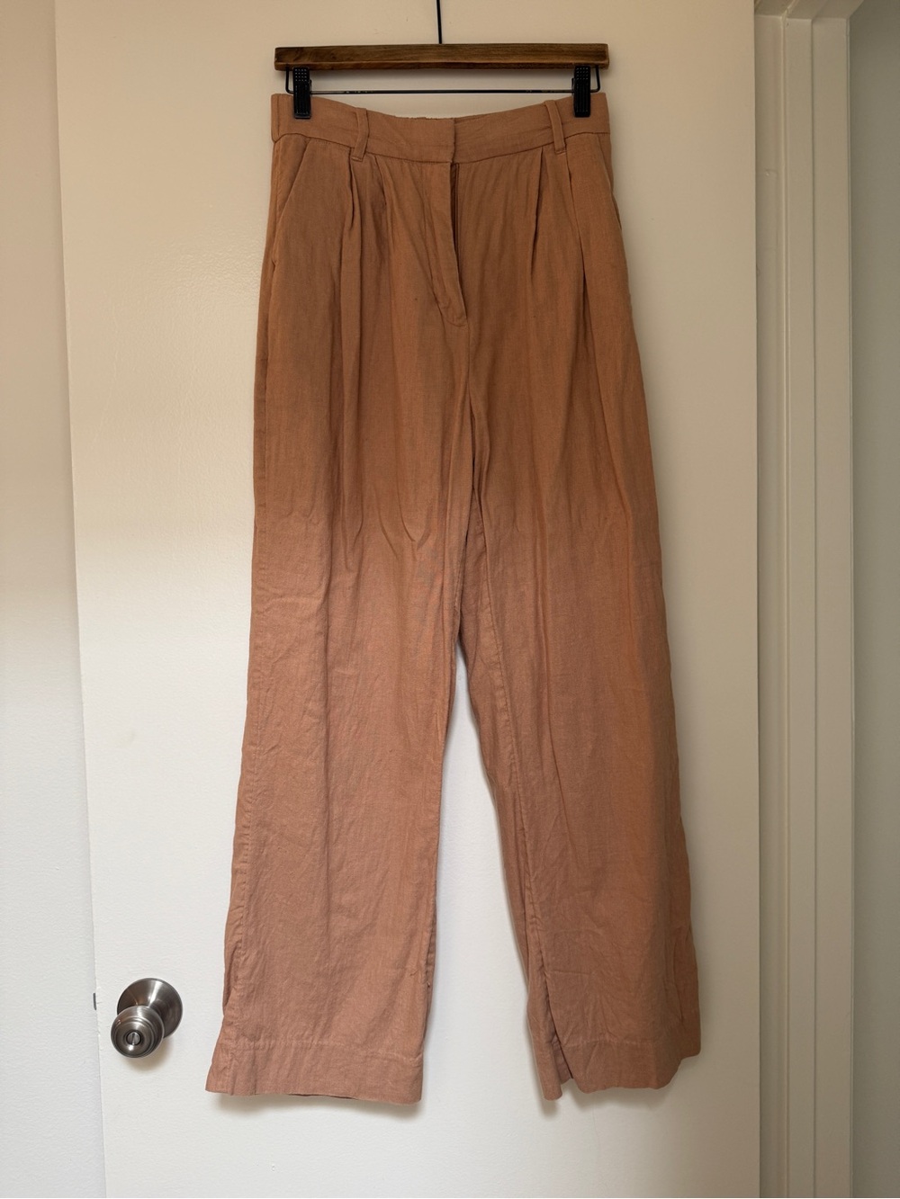 Abercrombie & Fitch Women's Wide-Leg Trousers in Dusty Tan